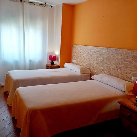 Hotel Rural Orquidea Velilla del Rio Carrion Bagian luar foto