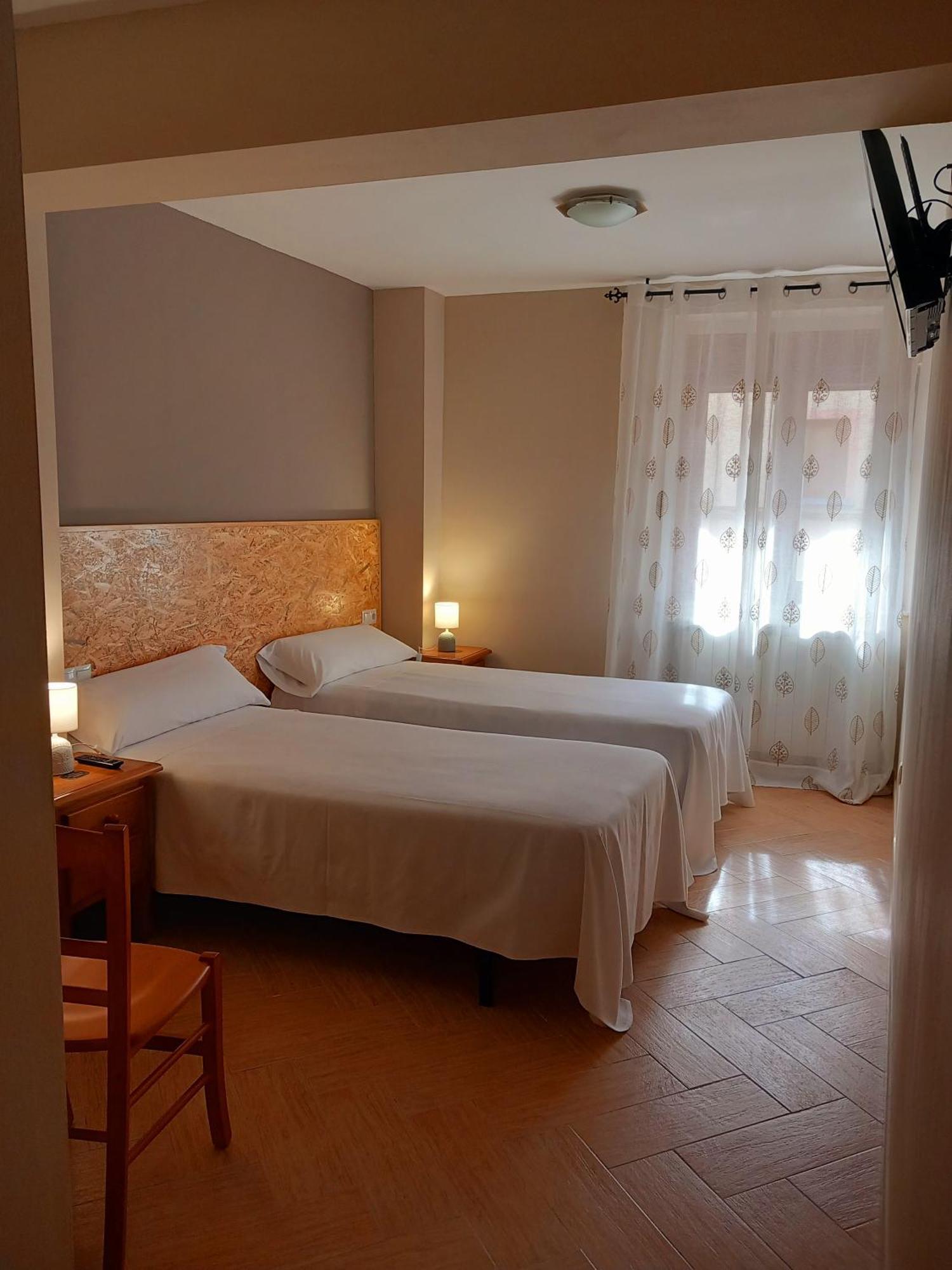 Hotel Rural Orquidea Velilla del Rio Carrion Bagian luar foto