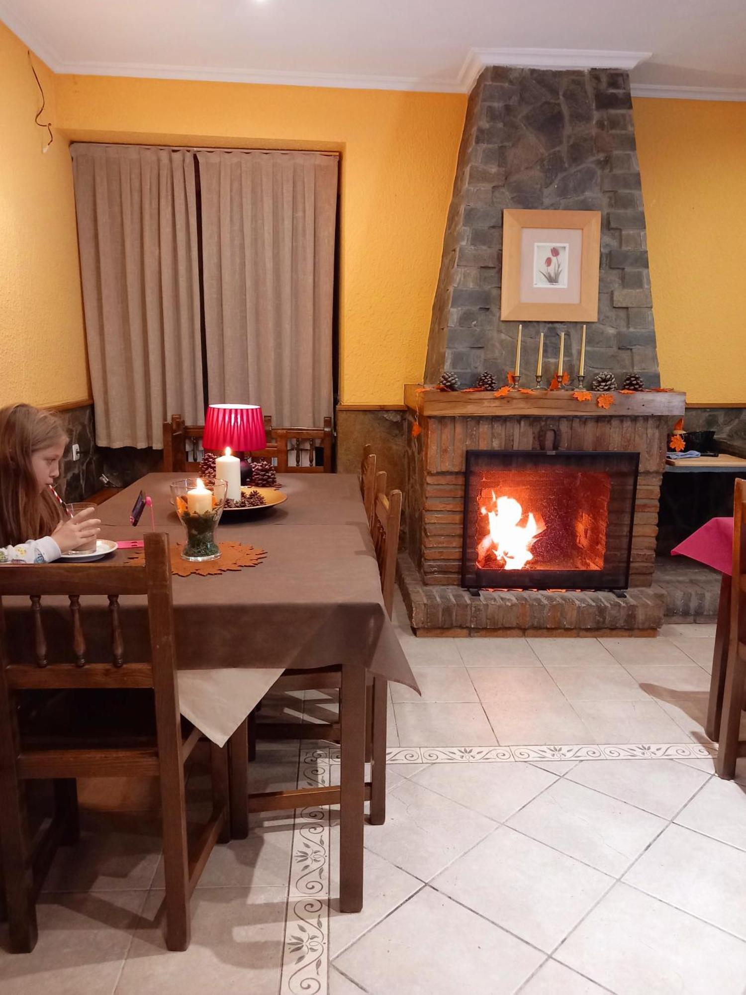 Hotel Rural Orquidea Velilla del Rio Carrion Bagian luar foto