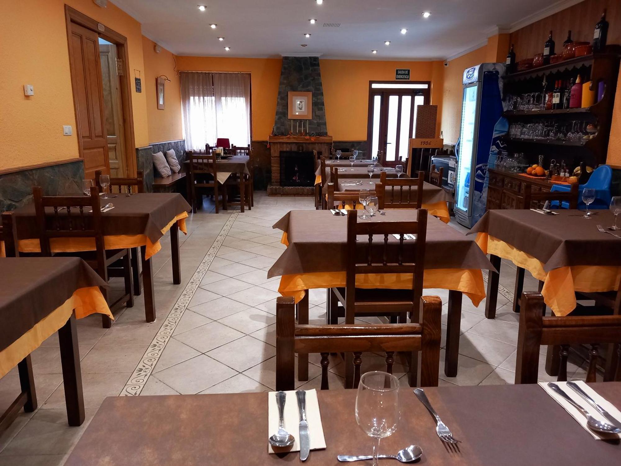 Hotel Rural Orquidea Velilla del Rio Carrion Bagian luar foto