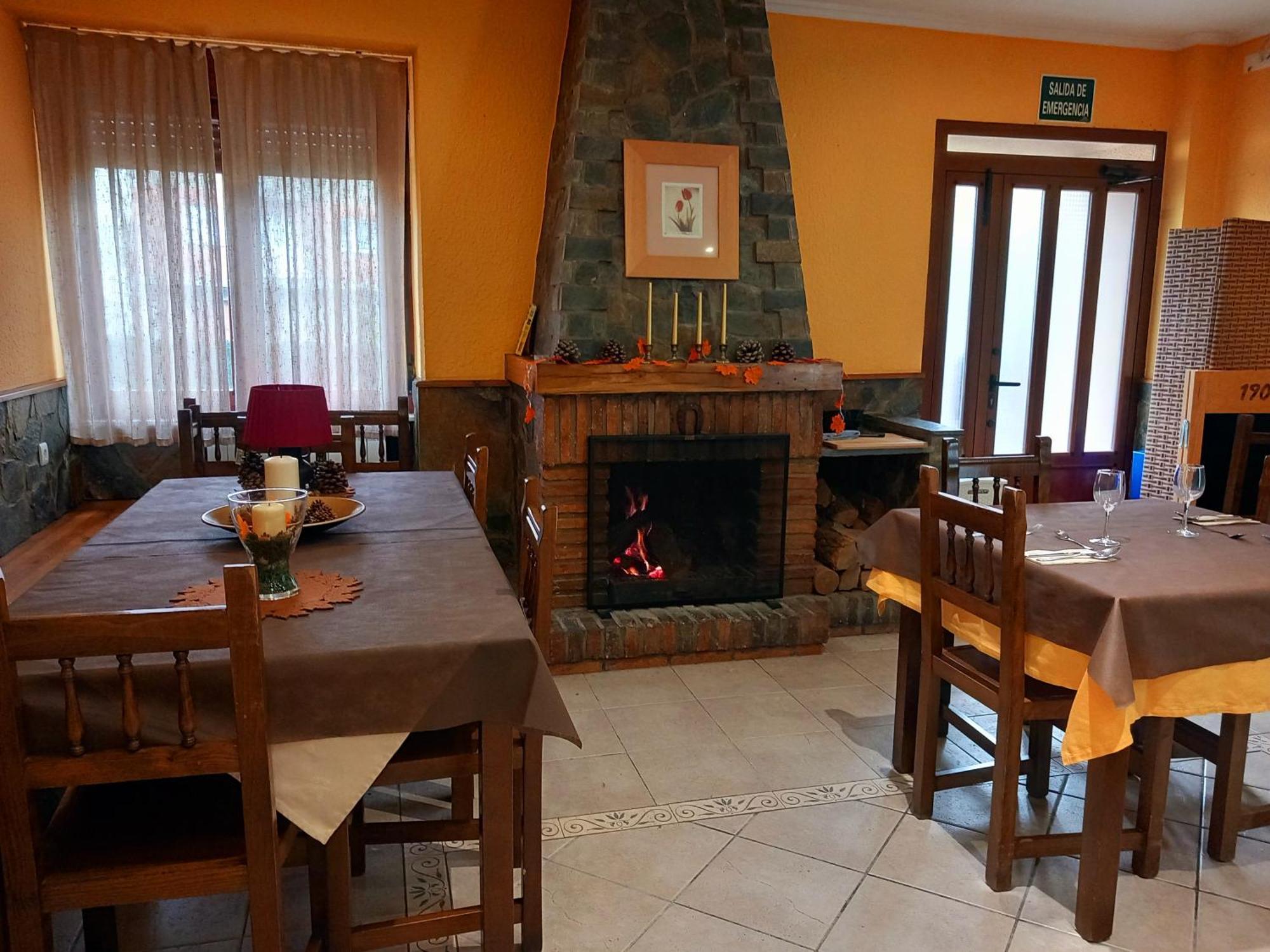 Hotel Rural Orquidea Velilla del Rio Carrion Bagian luar foto