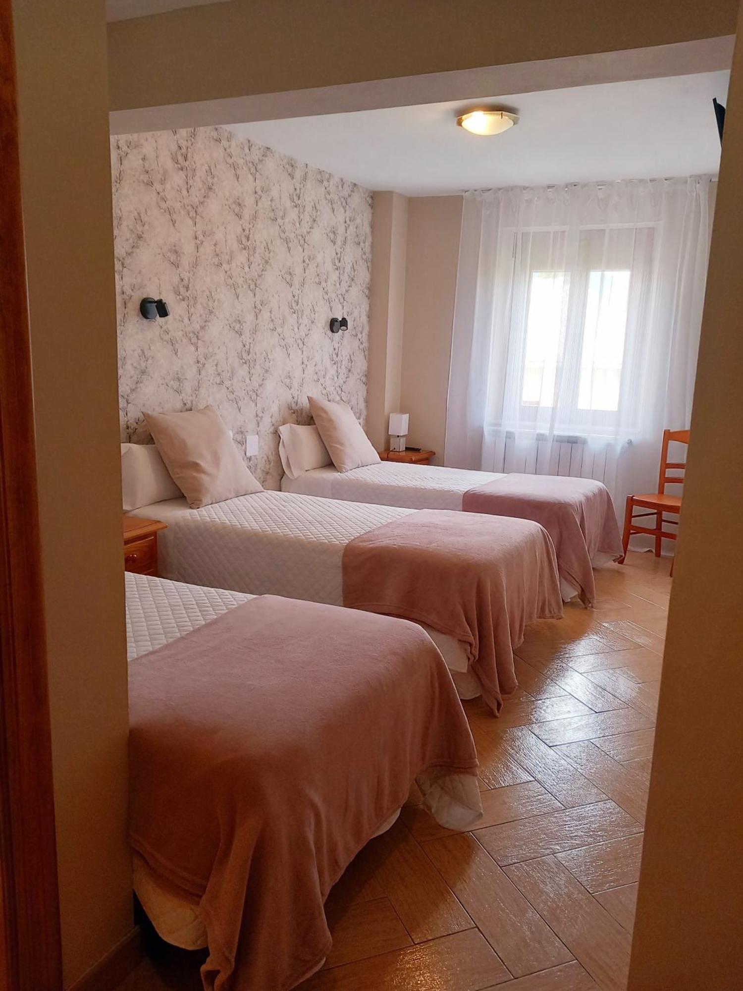 Hotel Rural Orquidea Velilla del Rio Carrion Bagian luar foto